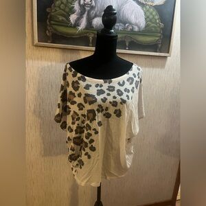 Forever 21 Cream Leopard Print Short Sleeve Top